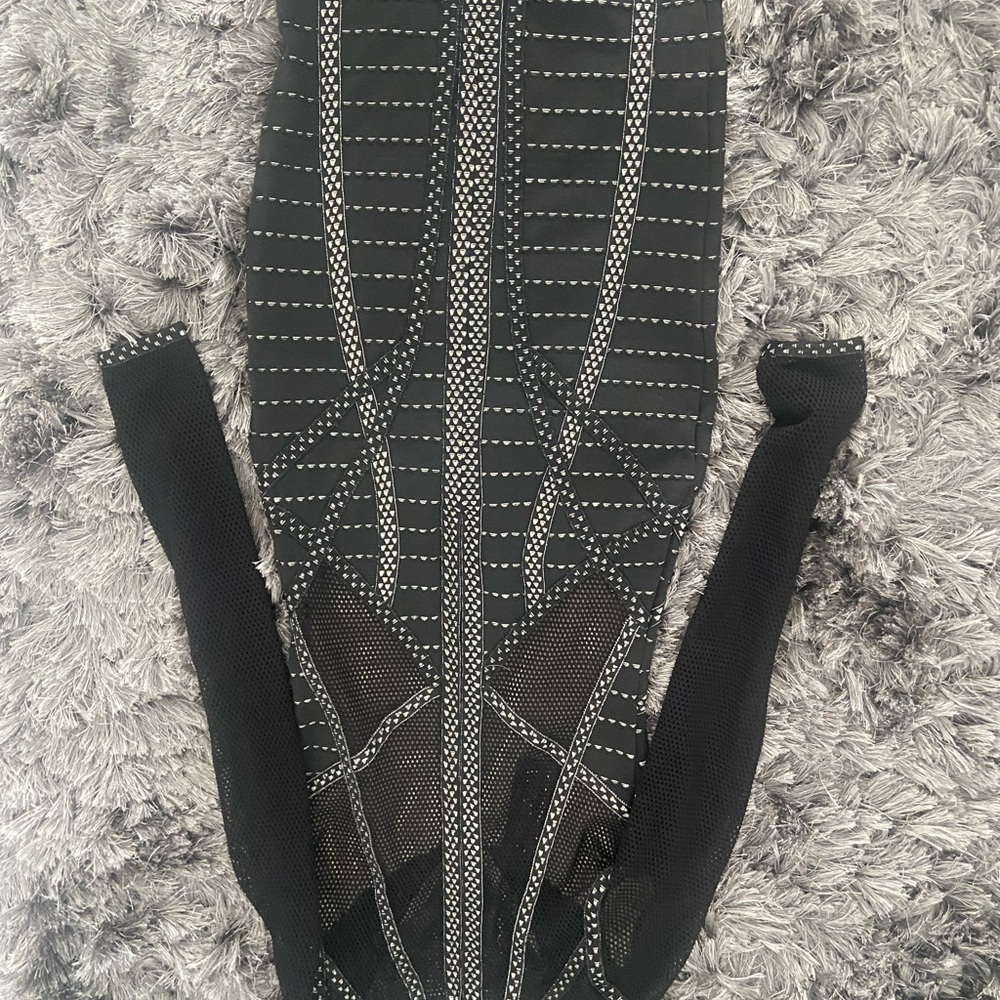 Dress - Picture 5 of 7